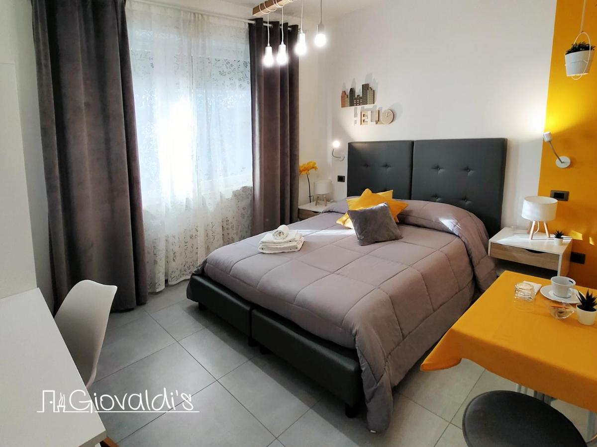 Giovaldi's Bed & Breakfast *